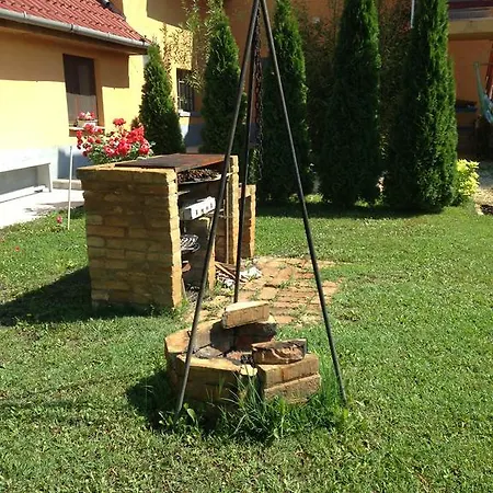 Szahara Vendeghaz Kerekegyhaza