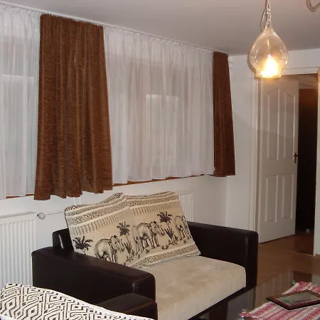 公寓 Szahara Vendeghaz *