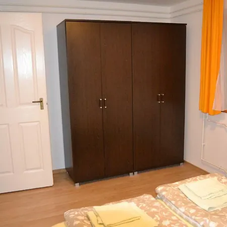 Apartment Szahara Vendeghaz *